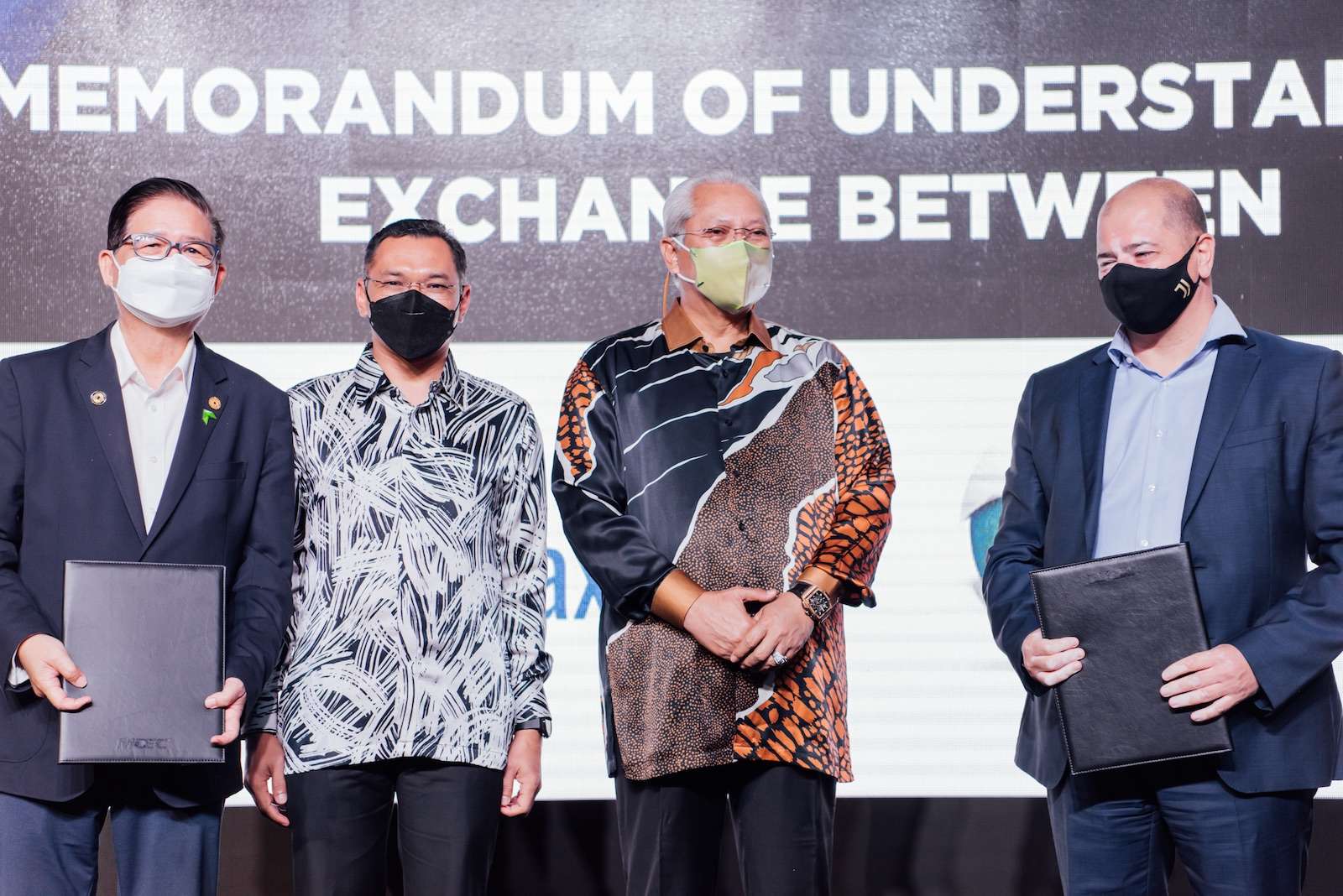 Mou Ceremony Between Verofax Asia And Distichain